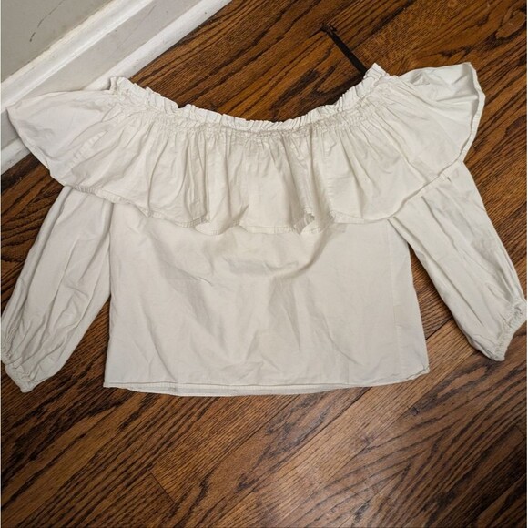 Alexis Off Shoulder Ruffle White Barbie Top Size XS - Picture 3 of 6